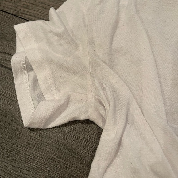 white cropped tee - Picture 3 of 4
